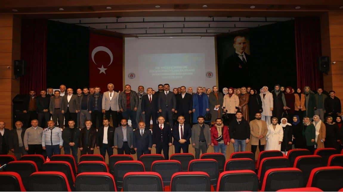 Din Kültürü ve Ahlak Bilgisi Öğretmenlerimiz Din Öğretimi Genel Müdürü Sayın Dr.Ahmet İŞLEYEN Başkanlığında Amasya'da Yapılan Toplantıya Katıldılar