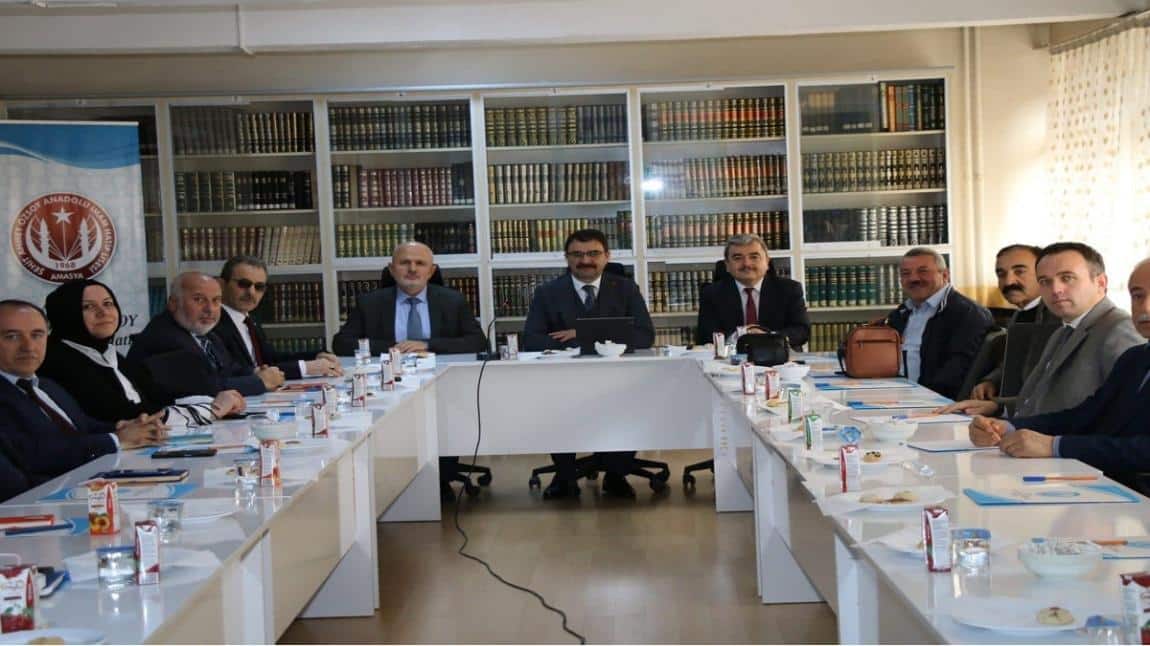 Okul Müdürümüz Murat ÖNDER Din Öğretimi Genel Müdürü Sayın Dr.Ahmet İŞLEYEN Başkanlığında Amasya'da Yapılan Toplantıya Katıldı