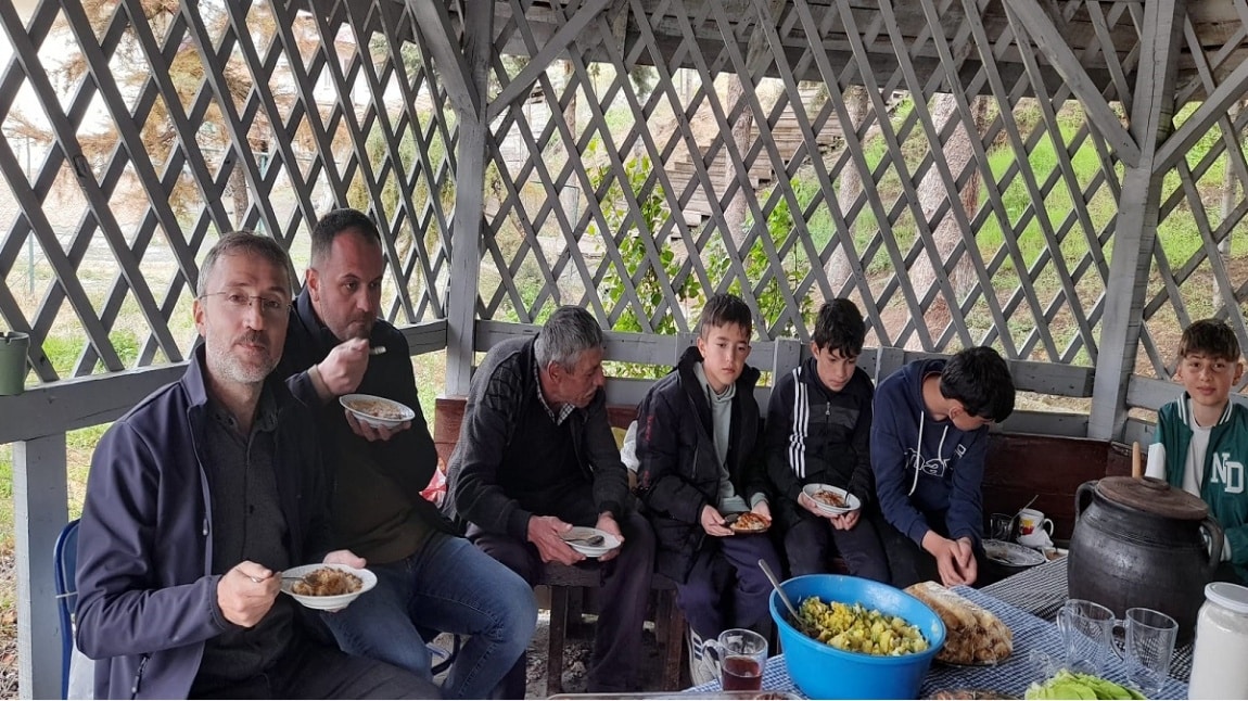 Türkiye Yüzyılı Maarif Modelinde Türkçe Dersinde Milli Kültür Tema Sonu Etkinliği Kapsamında Yöremiz Yemeği KEŞKEK Yapıldı